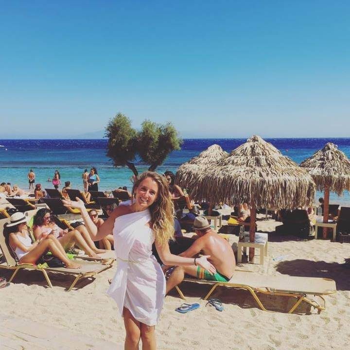 mykonos-nightlife-glam-parties-beaches-and-na-drinks-how-i-danced-till-dawn-completely-sober-and-had-the-best-holiday-of-my-life