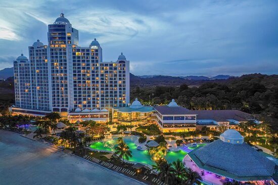 discover-the-best-sober-friendly-hotels-in-panama-city-for-a-vibrant-and-healthy-getaway