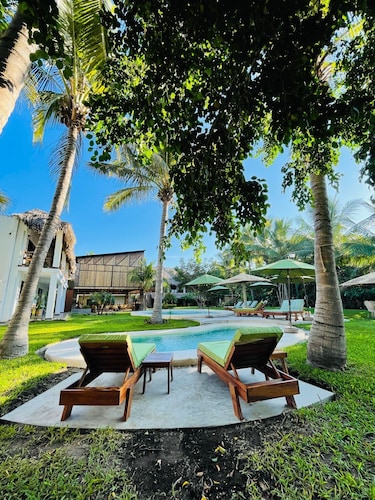 Discover the Best Sober-Friendly Hotels in Pijijiapan for a Tranquil Retreat 1 discover-the-best-sober-friendly-hotels-in-pijijiapan-for-a-tranquil-retreat