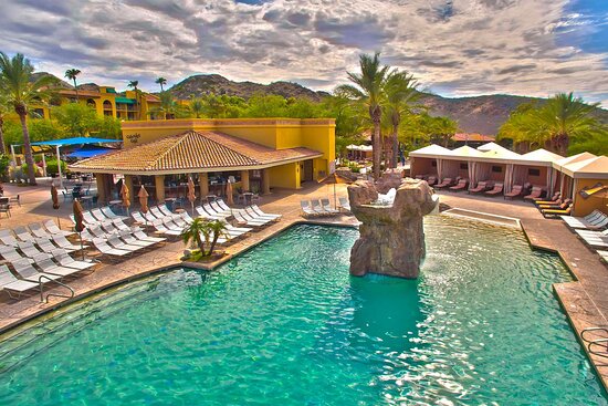 Top Sober-Friendly Hotels in Phoenix for a Relaxing & Supportive Stay 1 top-sober-friendly-hotels-in-phoenix-for-a-relaxing-supportive-stay